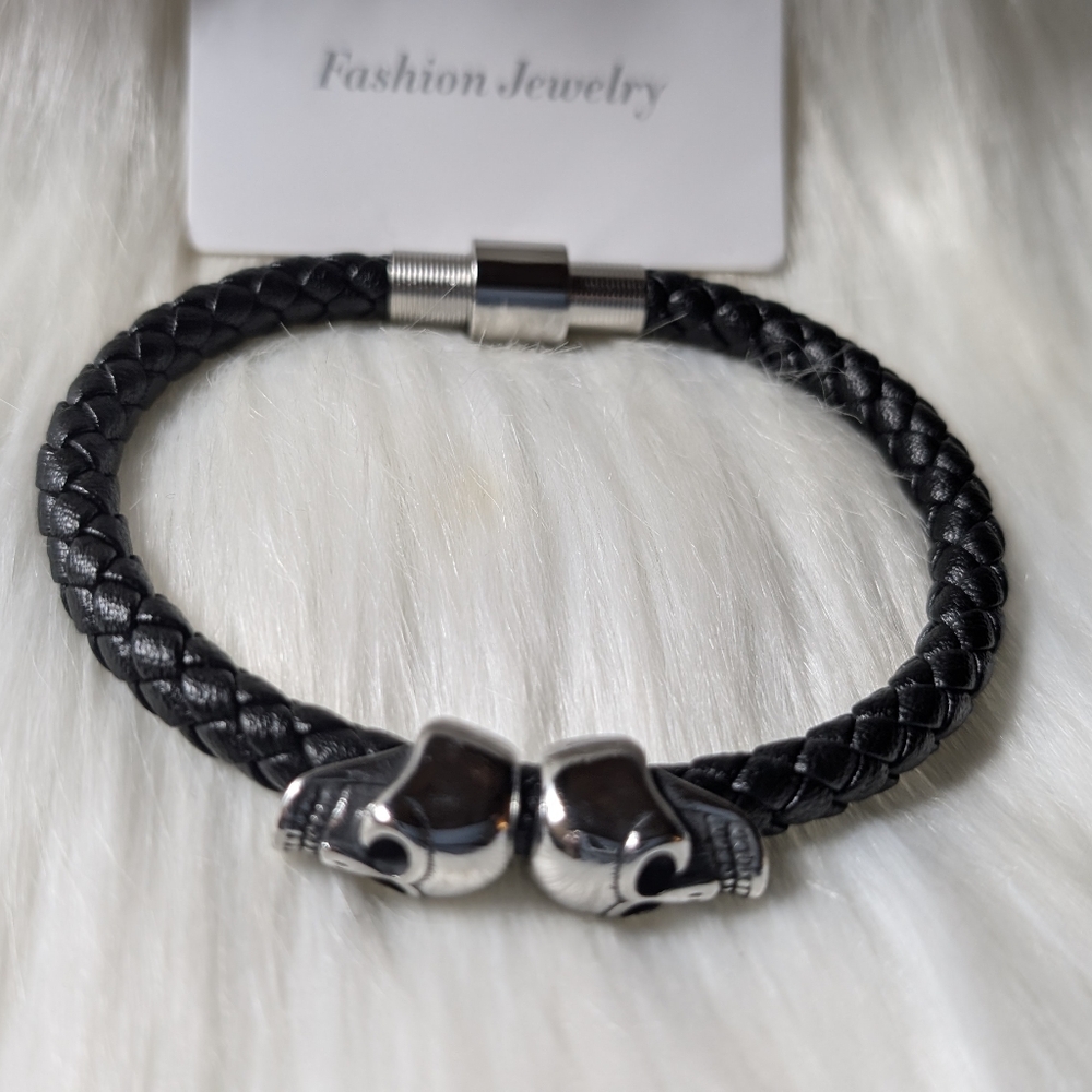 Men's Braided Leather Skull Bracelet 💀💀
